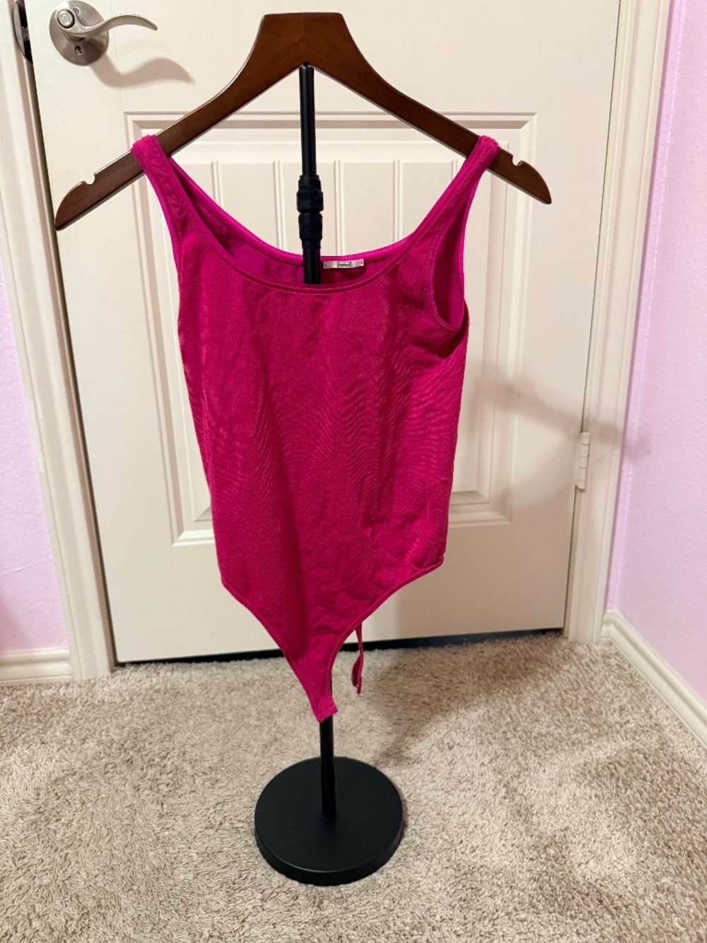 WOLFORD Jamaika String Bodysuit In Fuchsia Women's XS